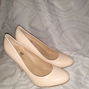 Women's Heels by Riverberry
